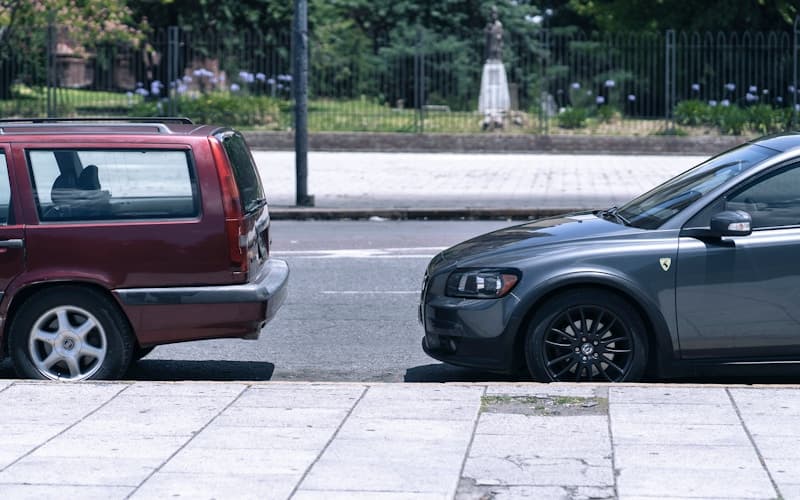 How to Read a Used Car Listing Like an Expert